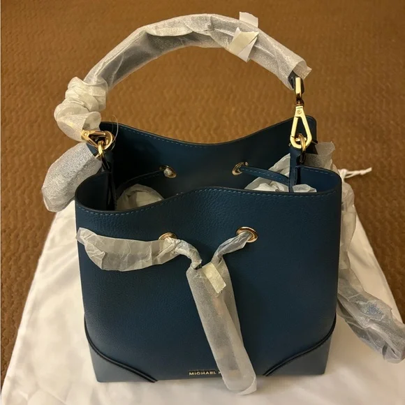 Mercer gallery convertible bucket leather shoulder bag sale